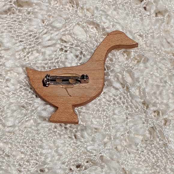 💍Wooden goose pin - Picture 2 of 2